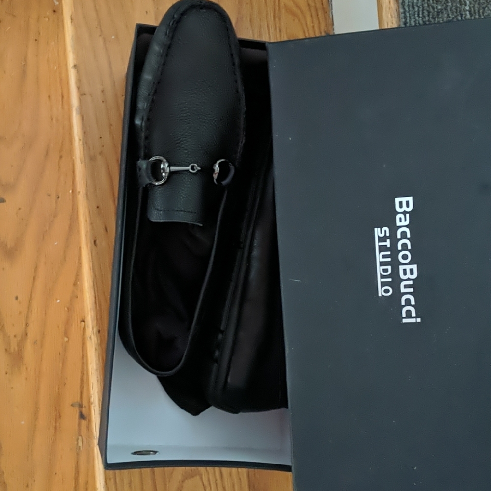 Mens shoes